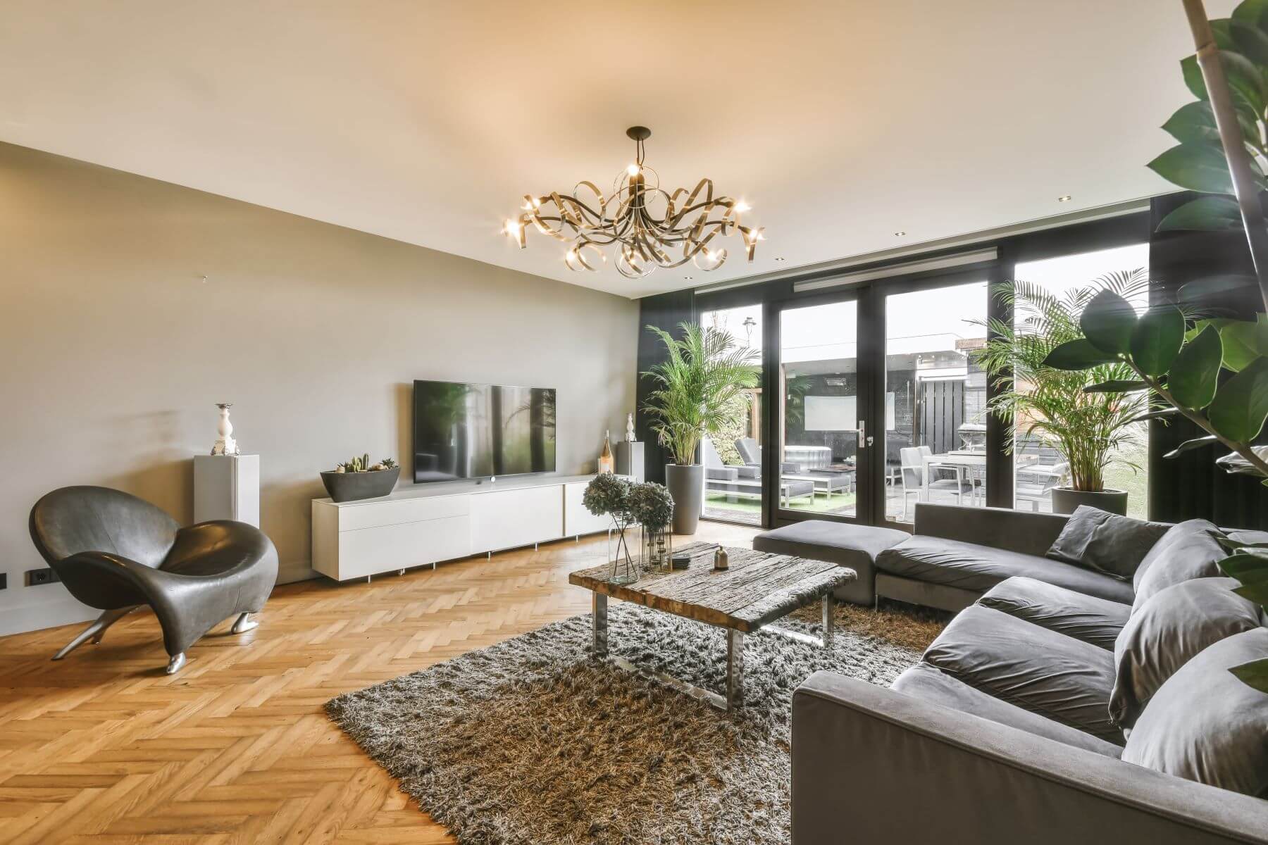 beautiful-living-room-2023-11-27-04-49-20-utc-1.jpg
